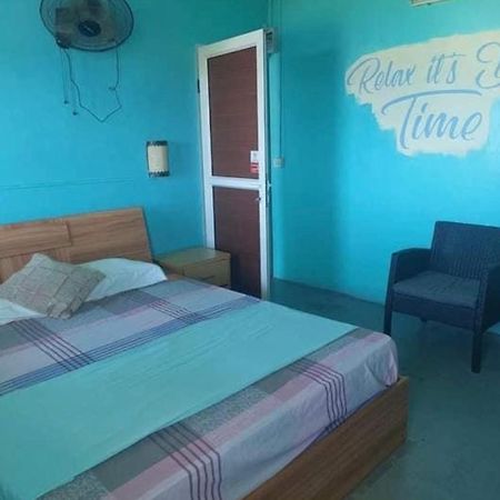 Tilapasse Resto & Guest House Port South East Bagian luar foto