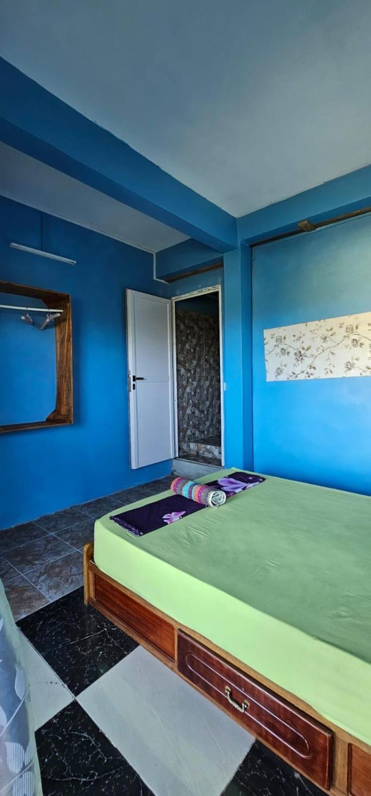 Tilapasse Resto & Guest House Port South East Bagian luar foto