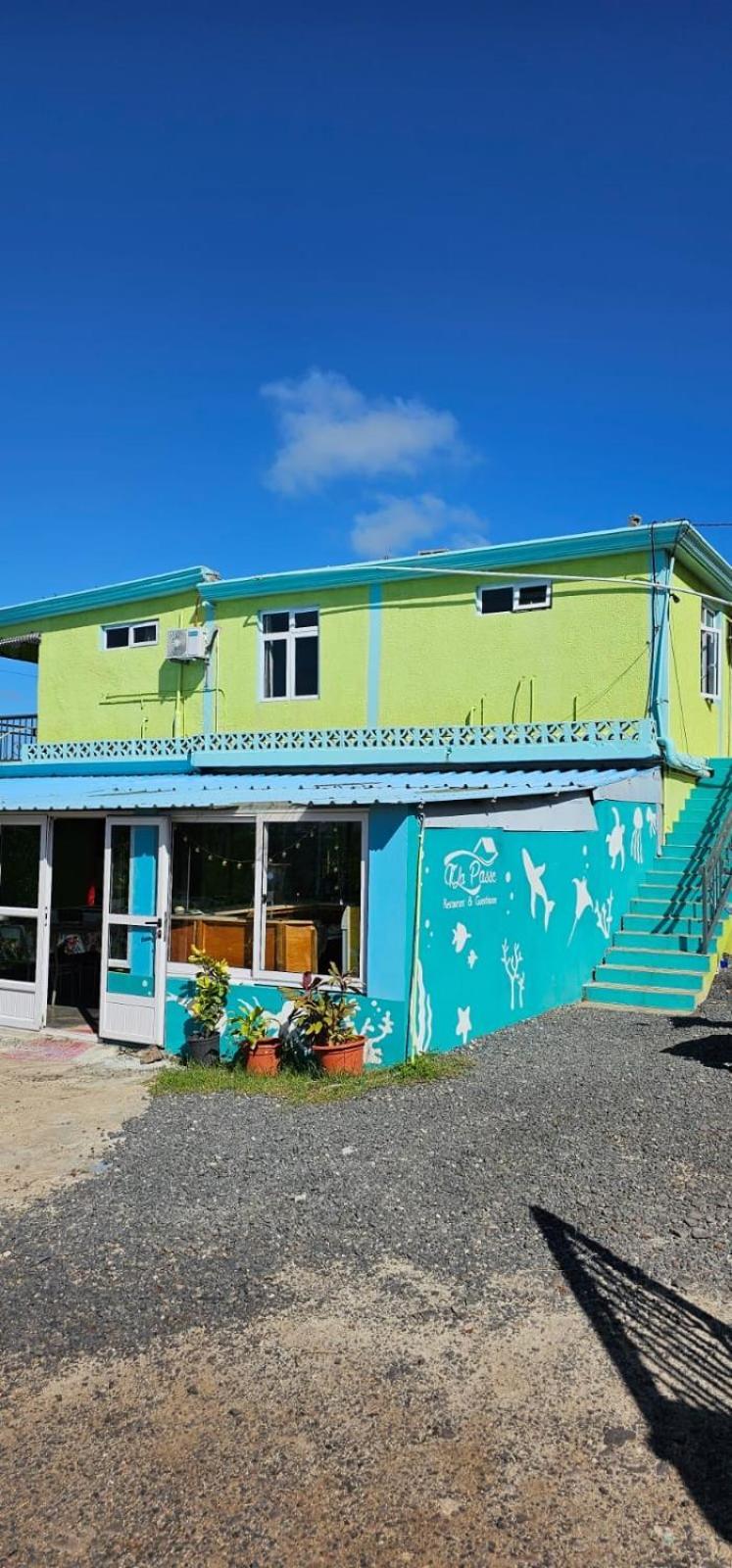 Tilapasse Resto & Guest House Port South East Bagian luar foto